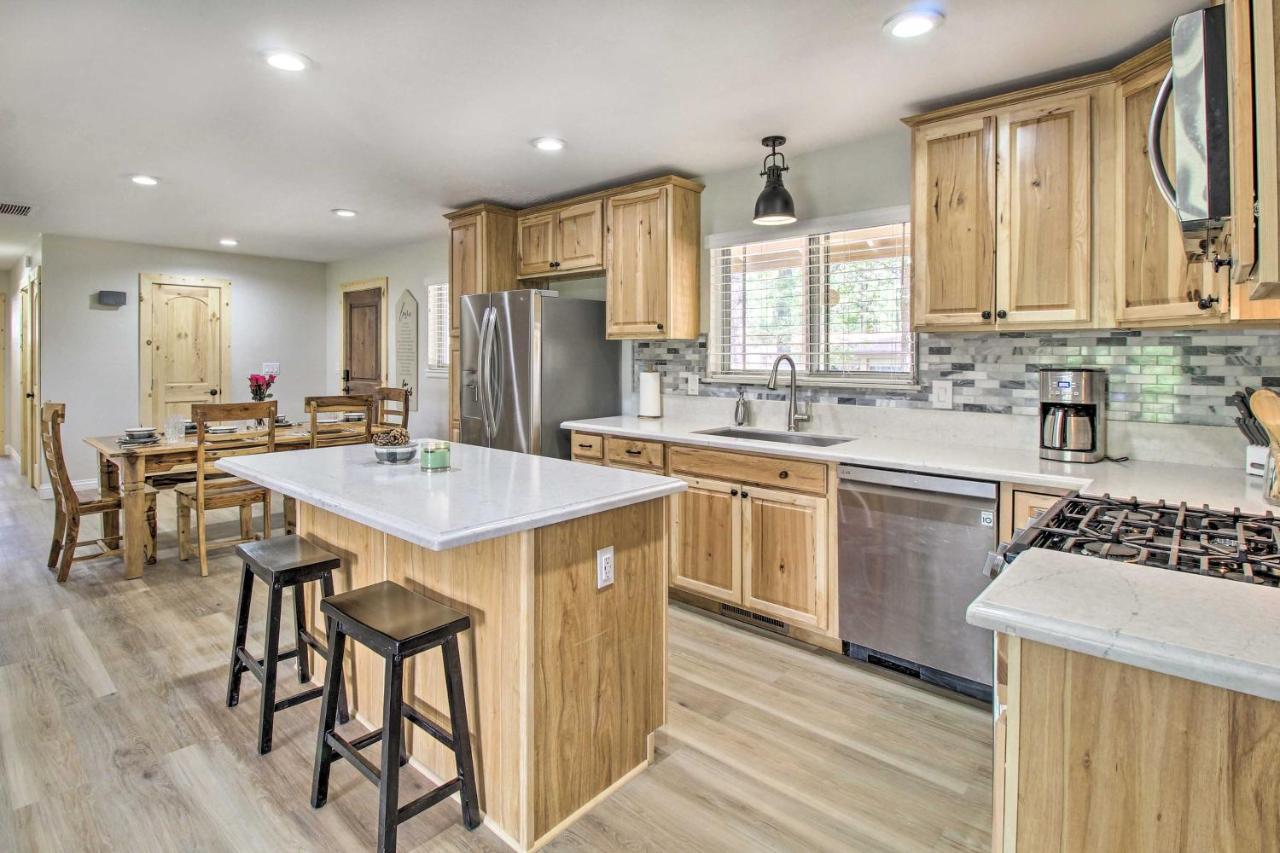 Beautiful Creekside Cabin Secret Game Room! Pinetop-Lakeside Exterior foto